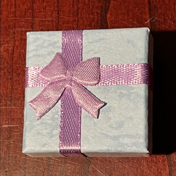 Austrian Crystal, Gold and Green Ring NWOT - Picture 6 of 6